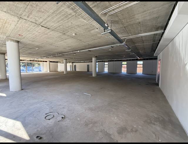 825M² OFFICE TO LET IN MELROSE ESTATE